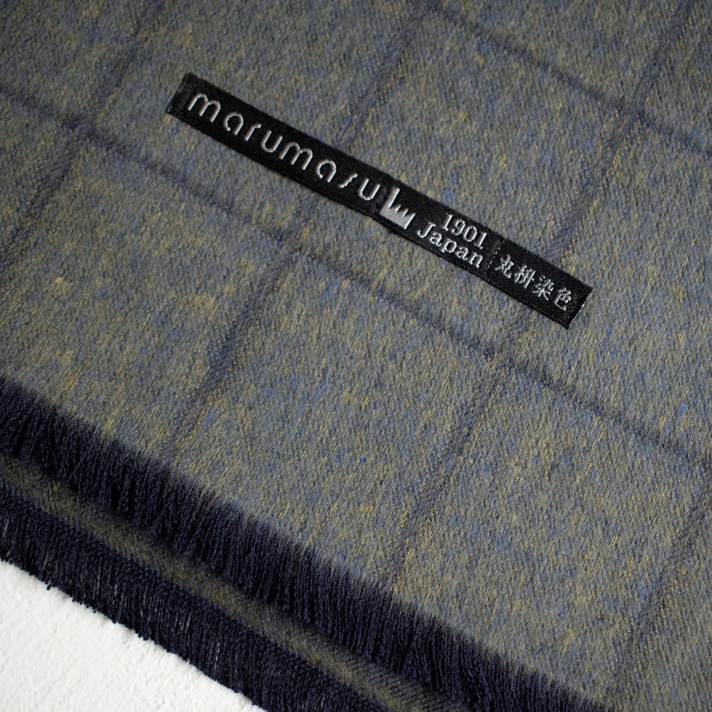 滑らかで暖かいシルク起毛マフラー _WINDOW PANE /5color