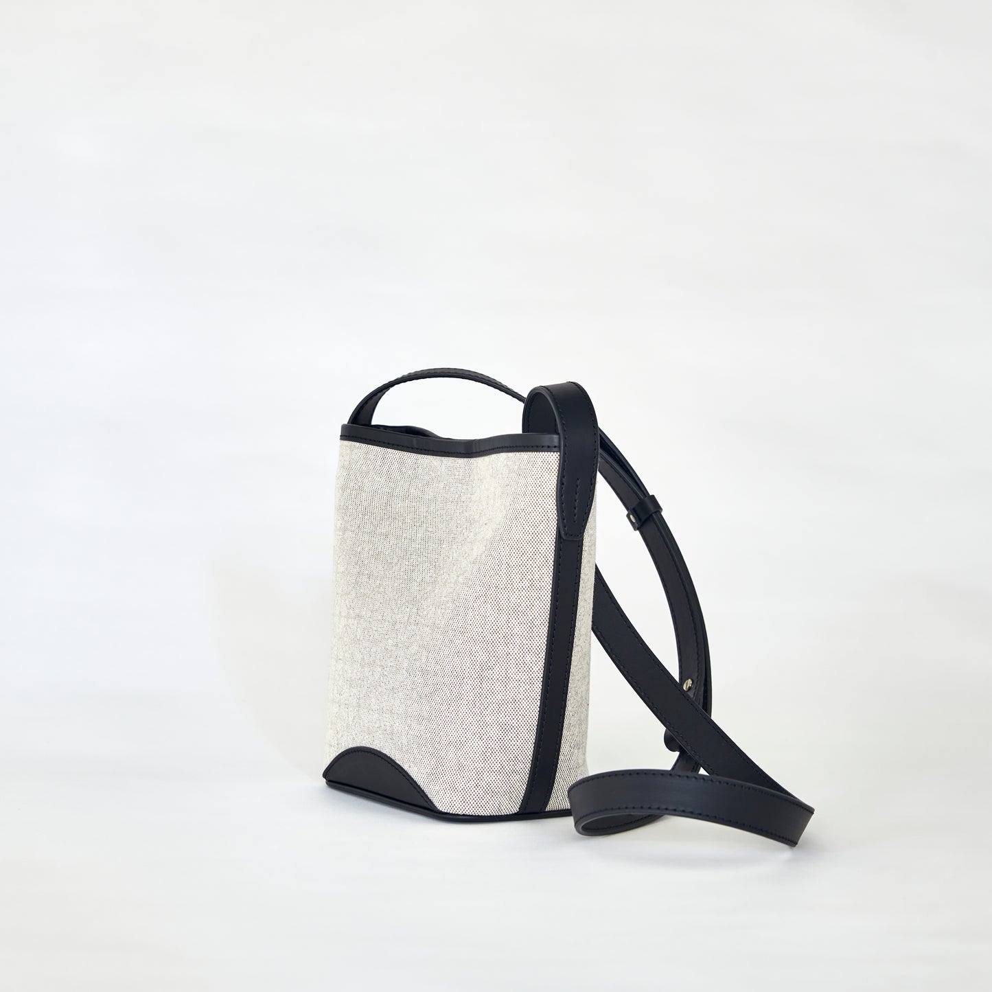 STEP Shoulder Bag