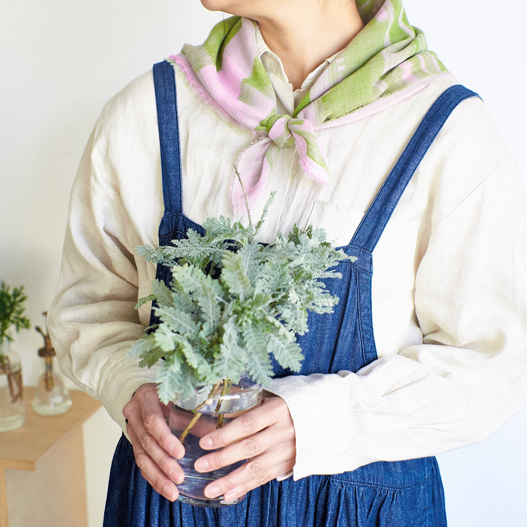 ふわっと心地よい洗えるスカーフ　COTTON GAUZE JEWEL POINTILLISM SQUARE- 3color