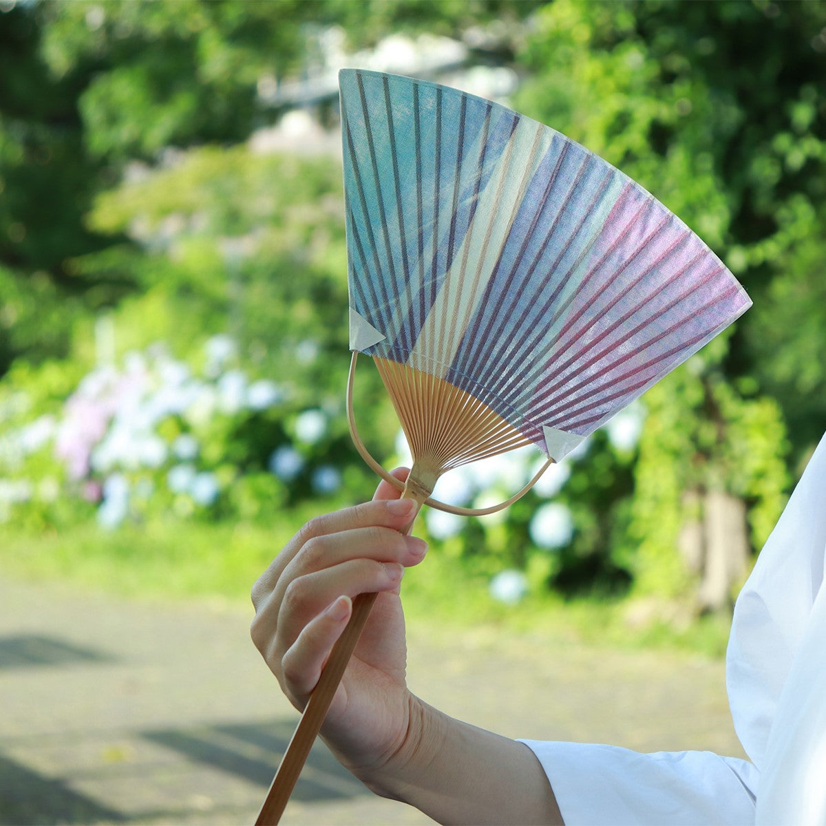 伝統工芸との出会い  一点ものの団扇