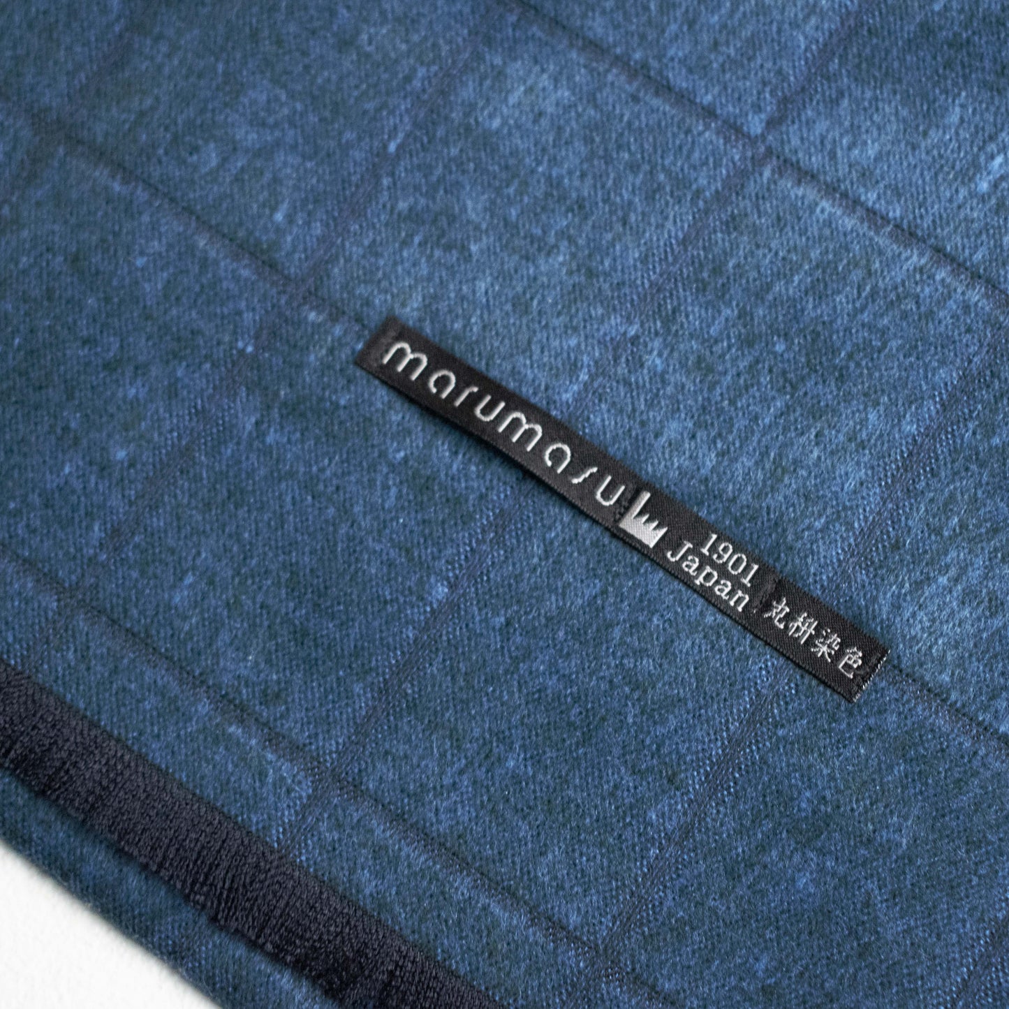 滑らかで暖かいシルク起毛マフラー _WINDOW PANE /5color