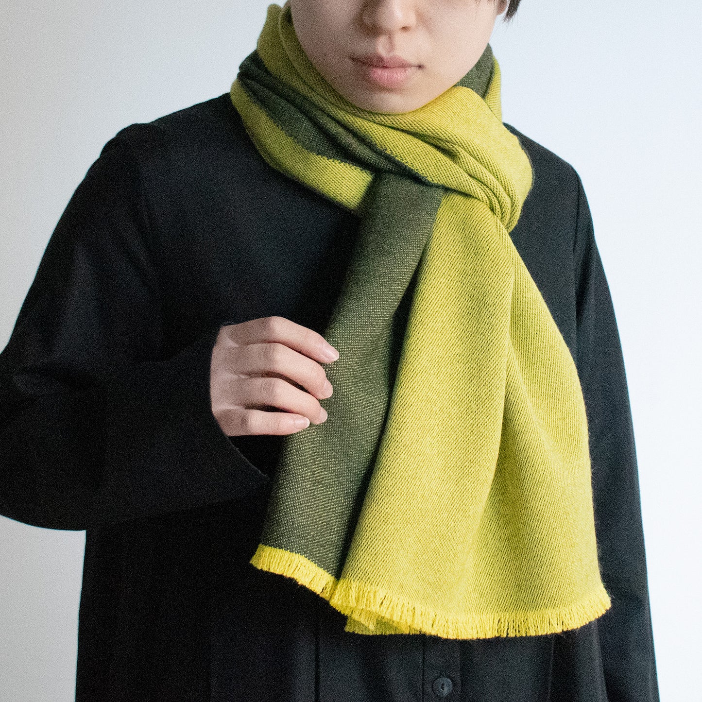巻きやすいサイズのリバーシブルウールマフラー _ 4 colors