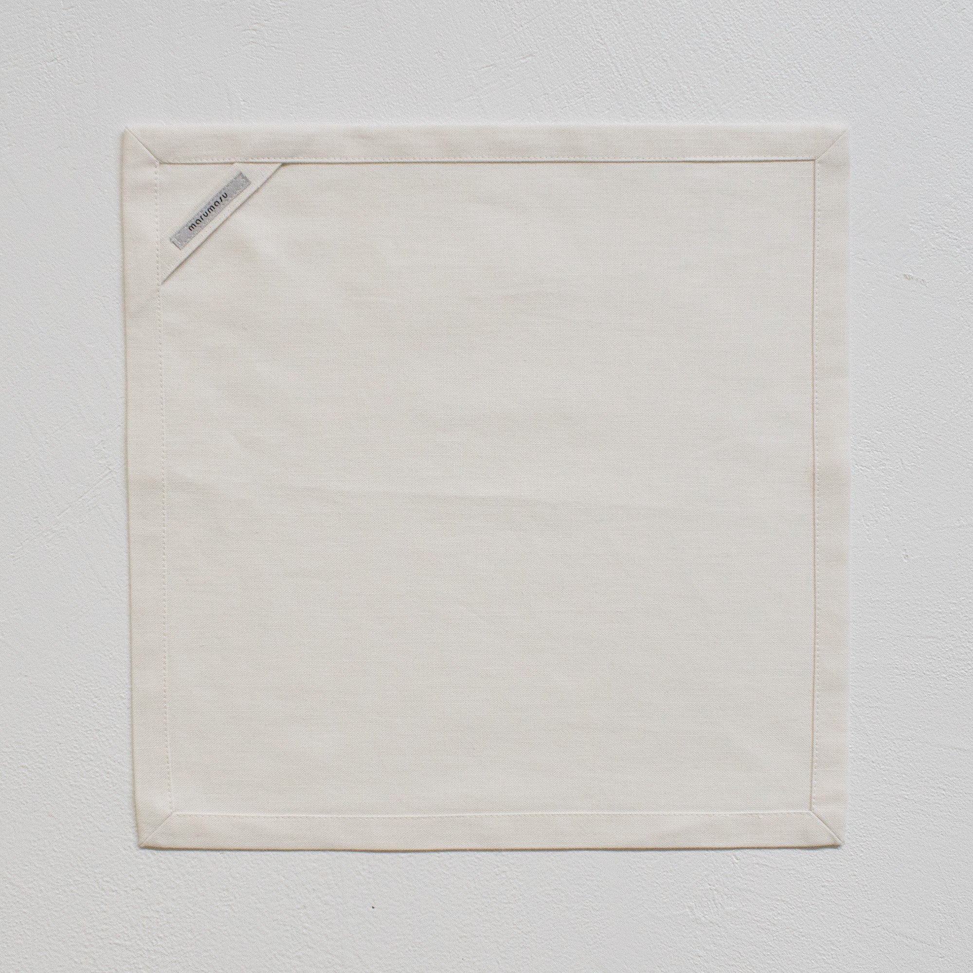 1プレート用の額縁ランチョンマット _ 30cm×30cm – marumasu